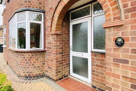 3 bedroom Semi-detached house for sale in Fieldhurst Avenue, Braunstone Town, LE3