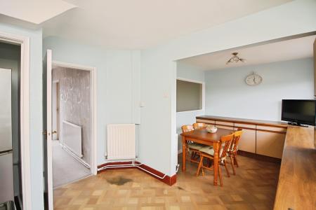 3 bedroom Semi-detached house for sale in Fieldhurst Avenue, Braunstone Town, LE3