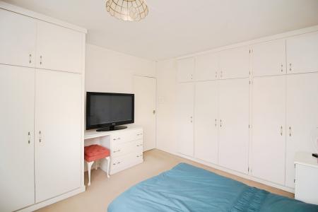 3 bedroom Semi-detached house for sale in Fieldhurst Avenue, Braunstone Town, LE3