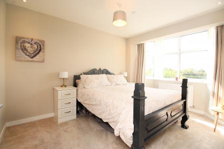 4 bedroom Detached house for sale in Fieldway, Earl Shilton, LE9