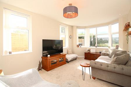 4 bedroom Detached house for sale in Fieldway, Earl Shilton, LE9