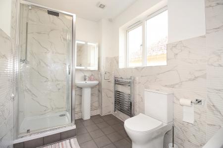 5 bedroom Detached house for sale in Forest House Lane, Leicester Forest East, LE3