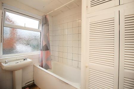 3 bedroom Semi-detached house for sale in Glenfield Crescent, Glenfield, LE3