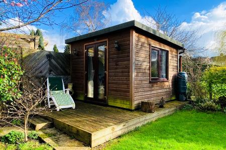 3 bedroom Detached house for sale in Glenfield Frith Drive, Glenfield, LE3