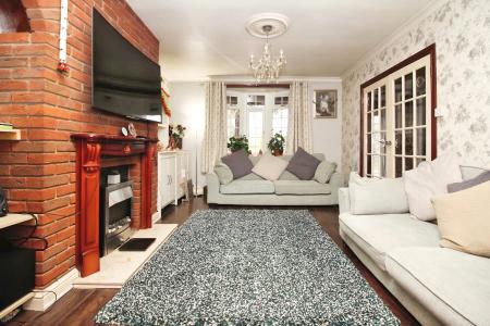 3 bedroom Semi-detached house for sale in Hallam Crescent East, Braunstone, LE3