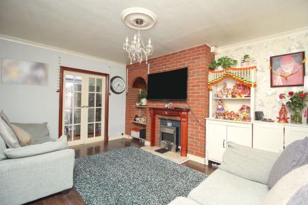 3 bedroom Semi-detached house for sale in Hallam Crescent East, Braunstone, LE3