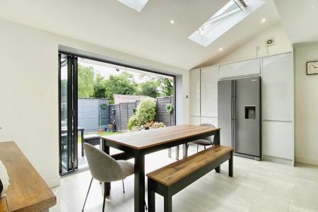 3 bedroom Semi-detached house for sale in Hardie Crescent, Leicester, LE3