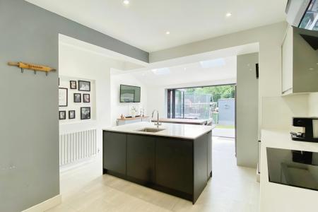 3 bedroom Semi-detached house for sale in Hardie Crescent, Leicester, LE3