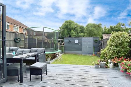 3 bedroom Semi-detached house for sale in Hardie Crescent, Leicester, LE3