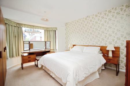 4 bedroom Semi-detached house for sale in Hilders Road, Western Park, Leicester, LE3