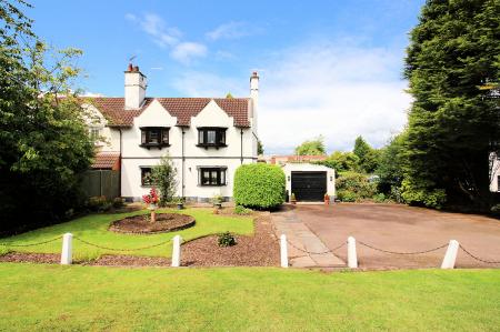 2 bedroom Semi-detached house for sale in Hinckley Road, Leicester Forest East, LE3
