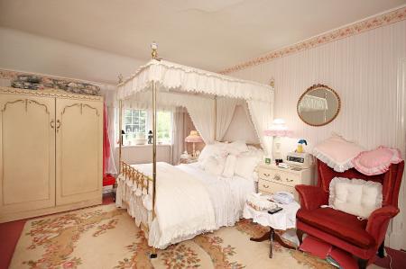 2 bedroom Semi-detached house for sale in Hinckley Road, Leicester Forest East, LE3