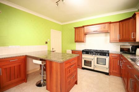 3 bedroom Detached house for sale in Hinckley Road, Leicester Forest East, LE3