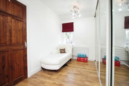 3 bedroom Town house for sale in Extended Home - Hockley Farm Road, Braunstone, LE3