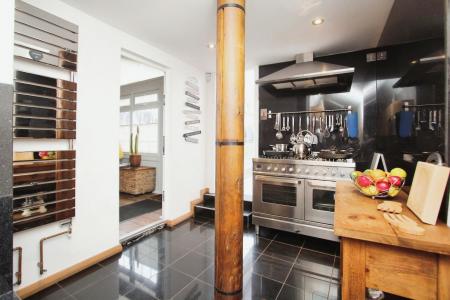 3 bedroom Town house for sale in Extended Home - Hockley Farm Road, Braunstone, LE3