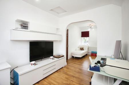 3 bedroom Town house for sale in Extended Home - Hockley Farm Road, Braunstone, LE3