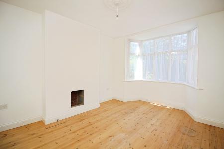 3 bedroom Semi-detached house for sale in Holmfield Avenue West, Leicester Forest East, LE3