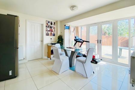 4 bedroom Detached house for sale in Isla Drive, Lubbesthorpe, LE19