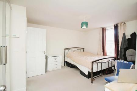 4 bedroom Detached house for sale in Isla Drive, Lubbesthorpe, LE19