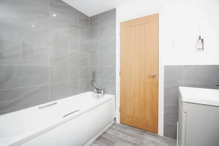 4 bedroom Detached house for sale in Jewsbury Way, Thorpe Astley, LE3