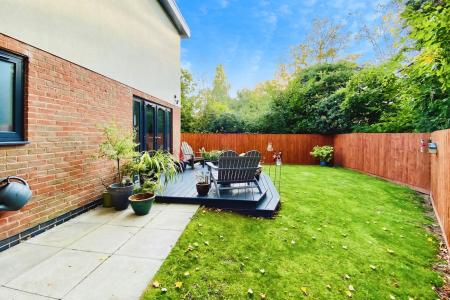 2 bedroom Detached house for sale in Coach House, Kingfisher Apartments, Kirby Muxloe