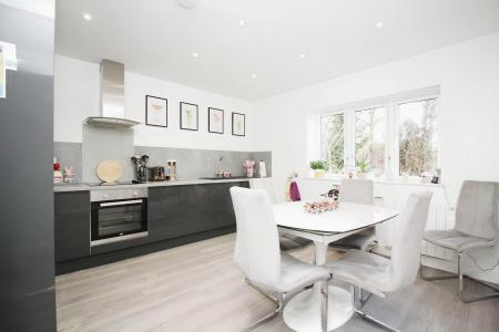 2 bedroom Detached house for sale in Coach House, Kingfisher Apartments, Kirby Muxloe