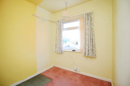 3 bedroom Semi-detached house for sale in Kings Drive, Leicester Forest East, LE3