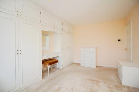 3 bedroom Semi-detached house for sale in Kings Drive, Leicester Forest East, LE3