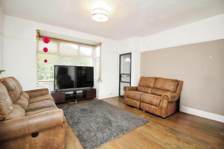 3 bedroom Semi-detached house for sale in Kings Walk, Leicester Forest East, LE3