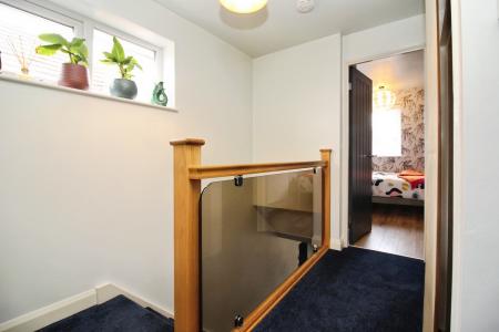 4 bedroom Detached house for sale in Kingsway, Braunstone Town, LE3