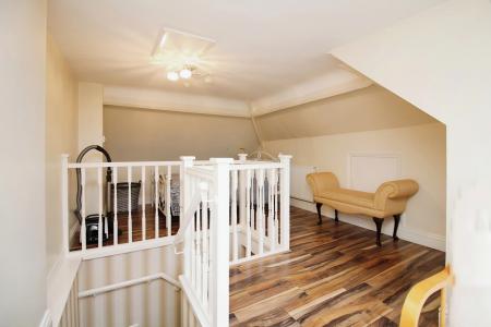 4 bedroom Semi-detached house for sale in Kingswood Avenue, Western Park, Leicester, LE3