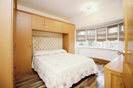 4 bedroom Semi-detached house for sale in Kingswood Avenue, Western Park, Leicester, LE3