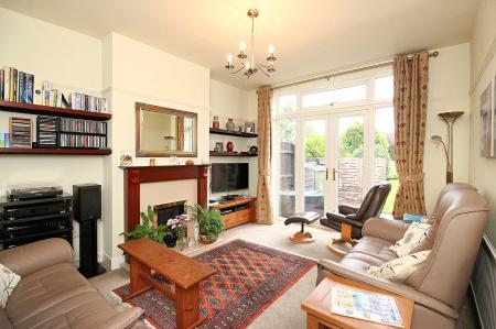 4 bedroom Semi-detached house for sale in Kingswood Avenue, Western Park, LE3