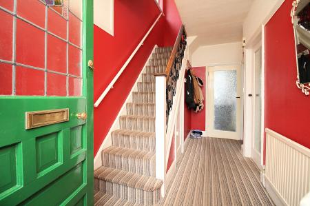 3 bedroom Semi-detached house for sale in Kingswood Avenue, Western Park, LE3