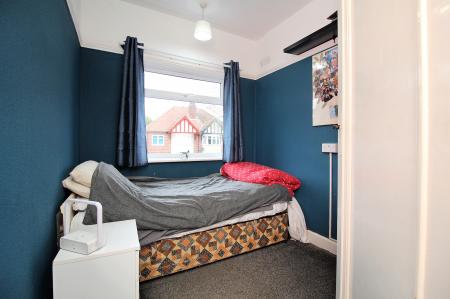 3 bedroom Semi-detached house for sale in Kingswood Avenue, Western Park, LE3