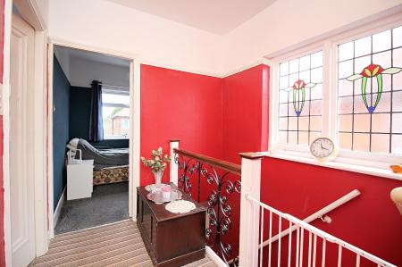 3 bedroom Semi-detached house for sale in Kingswood Avenue, Western Park, LE3