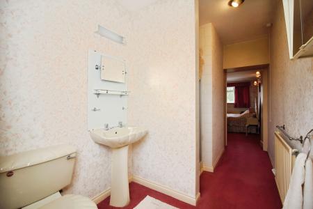 4 bedroom Detached house for sale in Ladysmith Road, Kirby Muxloe, LE9