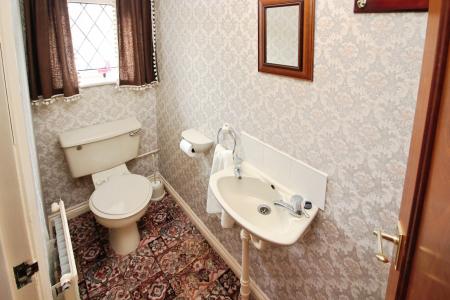 4 bedroom Detached house for sale in Ladysmith Road, Kirby Muxloe, LE9