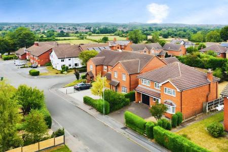 4 bedroom Detached house for sale in Ladysmith Road, Kirby Muxloe, LE9