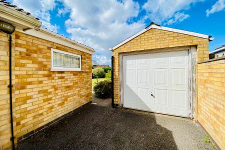 2 bedroom Detached bungalow for sale in Lowland Avenue, Leicester Forest East, LE3