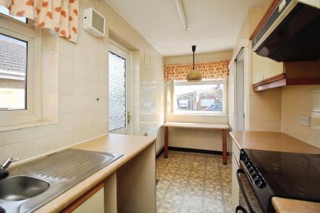 2 bedroom Detached bungalow for sale in Lowland Avenue, Leicester Forest East, LE3