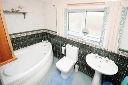 3 bedroom Detached house for sale in Lubbesthorpe Road, Braunstone Town, LE3