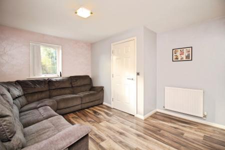 4 bedroom Semi-detached house for sale in Maris Lane, Leicester, LE2