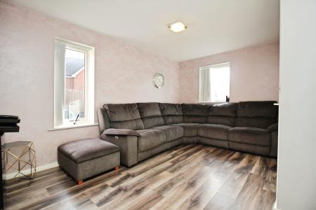 4 bedroom Semi-detached house for sale in Maris Lane, Leicester, LE2