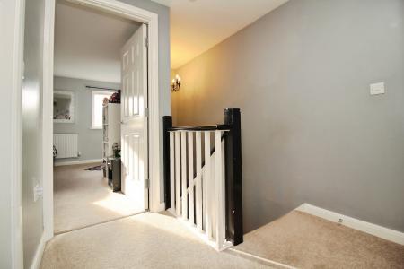 4 bedroom Semi-detached house for sale in Maris Lane, Leicester, LE2