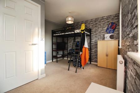 4 bedroom Semi-detached house for sale in Maris Lane, Leicester, LE2