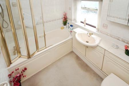 3 bedroom Semi-detached house for sale in Mossdale Road, Braunstone Town, LE3