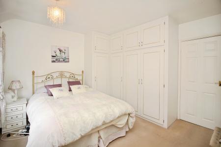 3 bedroom Semi-detached house for sale in Mossdale Road, Braunstone Town, LE3