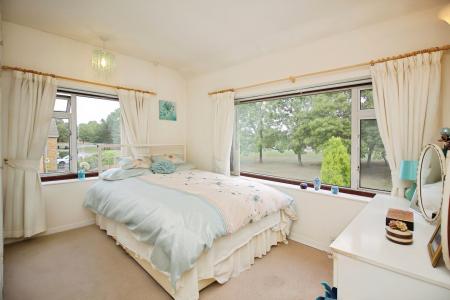 3 bedroom Semi-detached house for sale in Mossdale Road, Braunstone Town, LE3