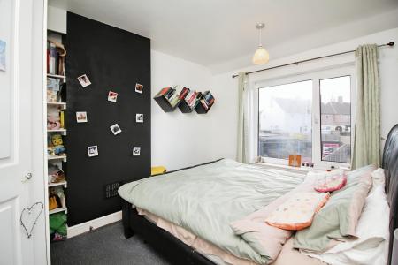 3 bedroom Semi-detached house for sale in Newfields Avenue, Braunstone, LE3